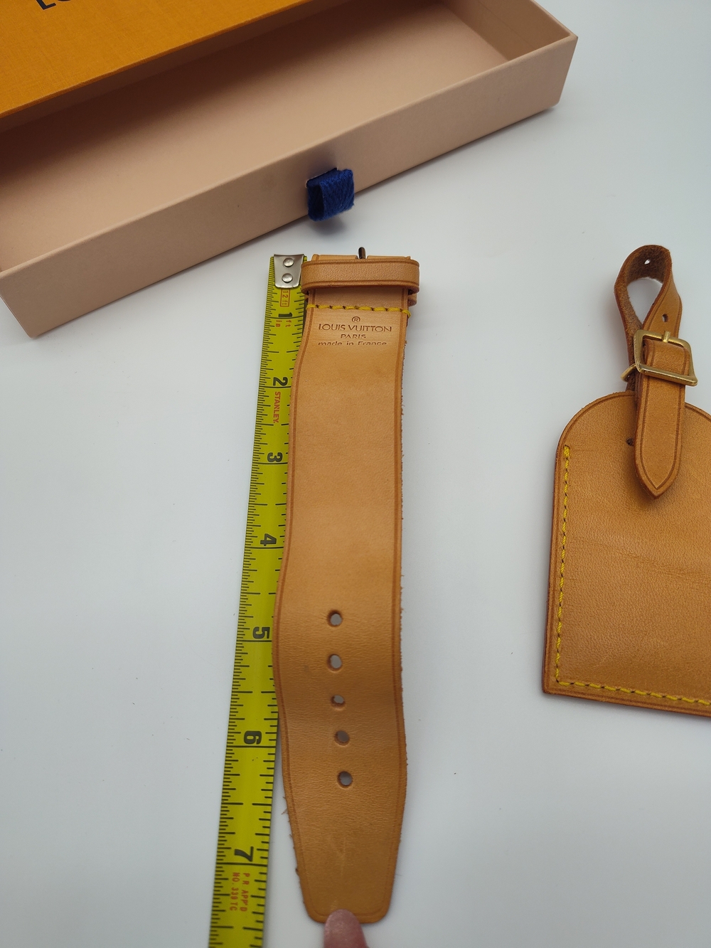 LOUIS VUITTON Vachetta Leather Luggage Tag & Handle Strap Set with Box - Picture 8 of 13